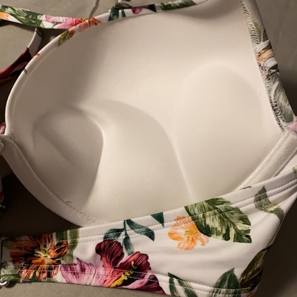 Padded floral bikini top from H&M - Picture 6 of 7